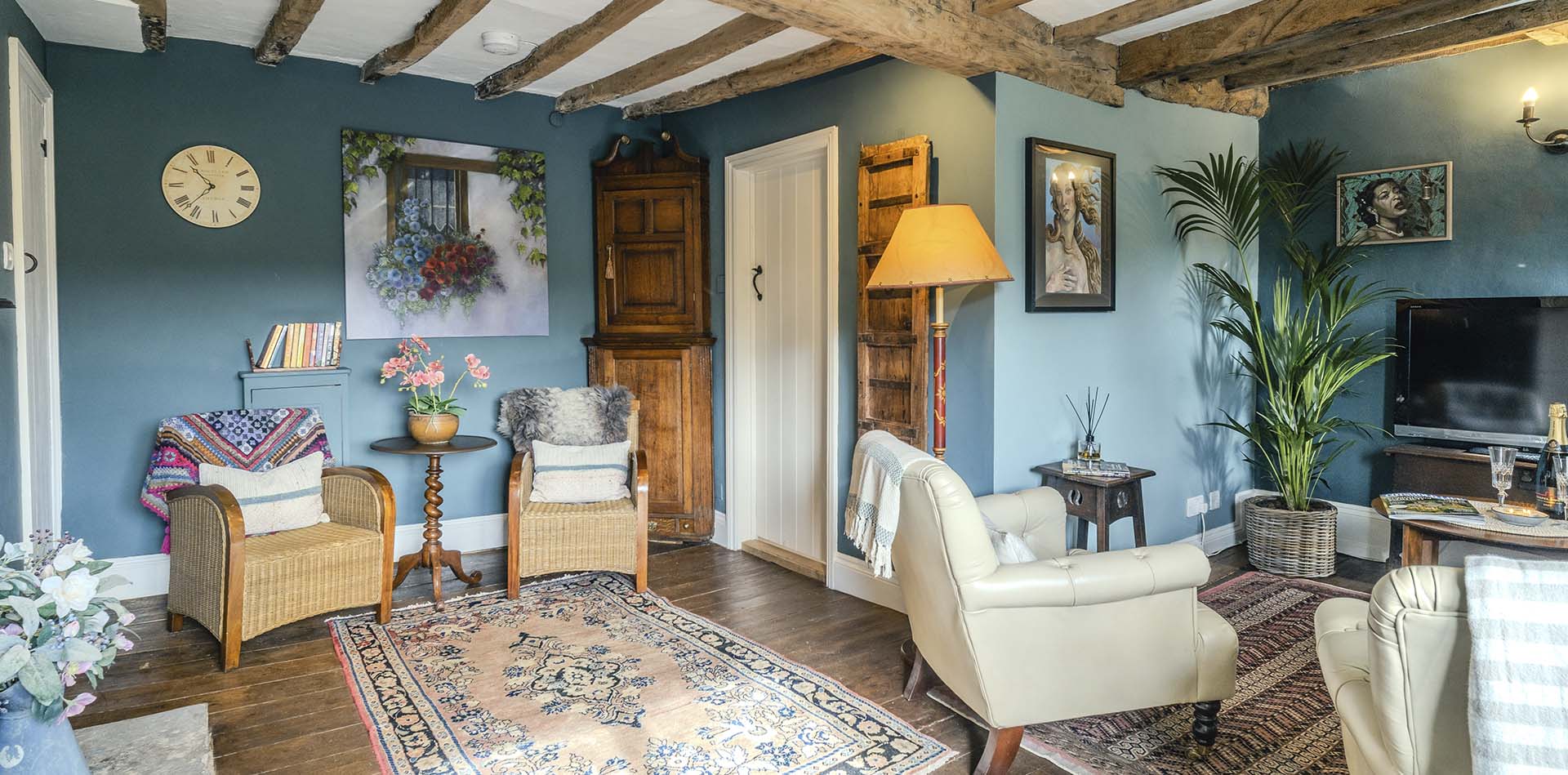 crown cottages Self Catering Holiday Cottage