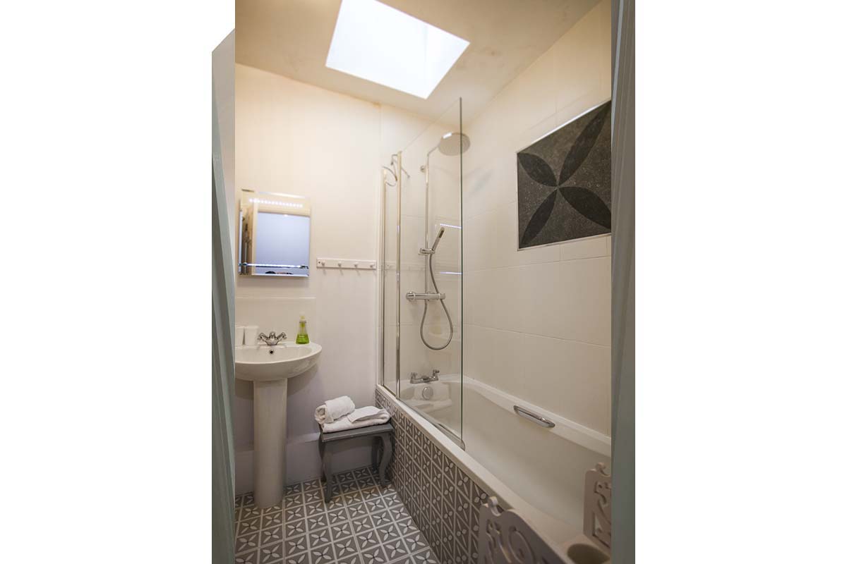 Thumbnail Image 9